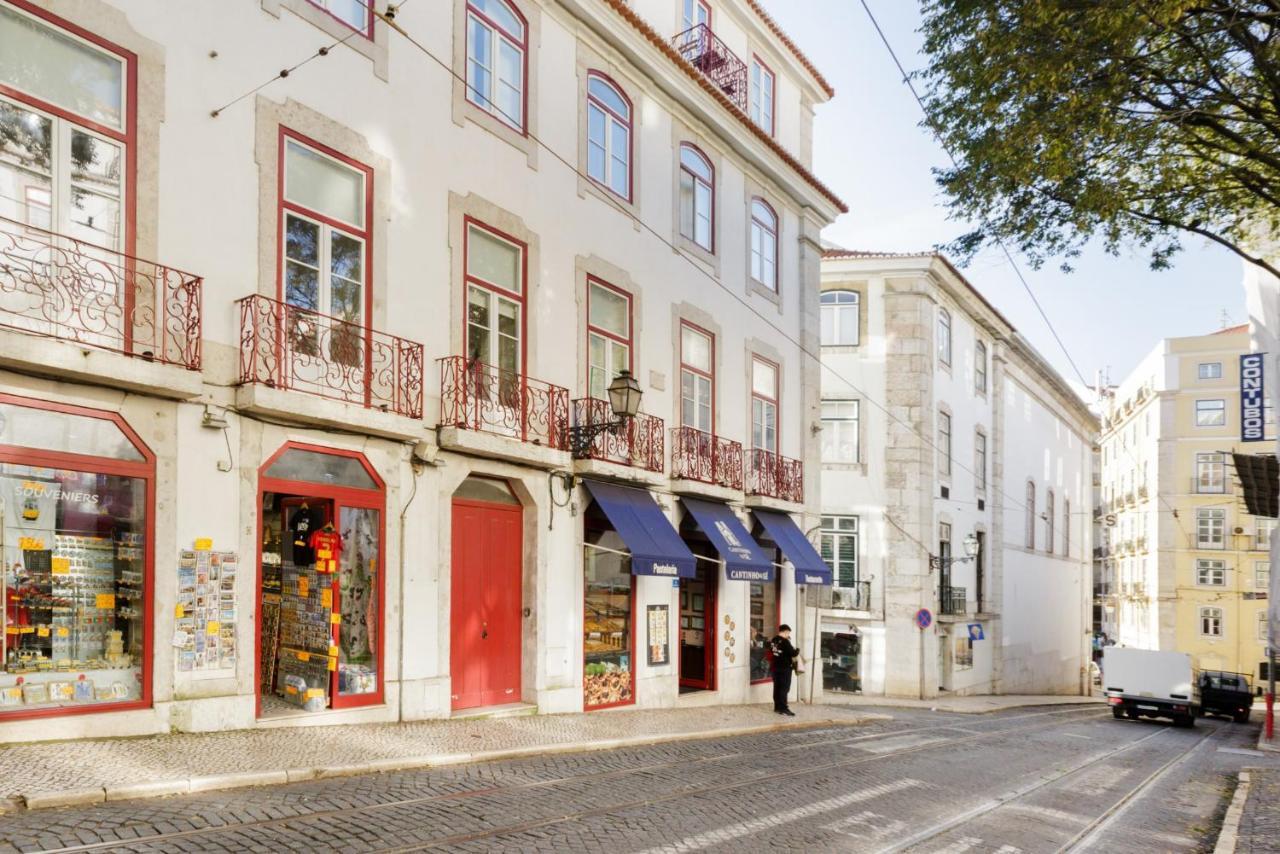 Alfama Sophisticate Flat With Balconies 2Bedrs 2Baths & Ac In 19Th Century Building Historic Center Apartment Lisbon Exterior photo